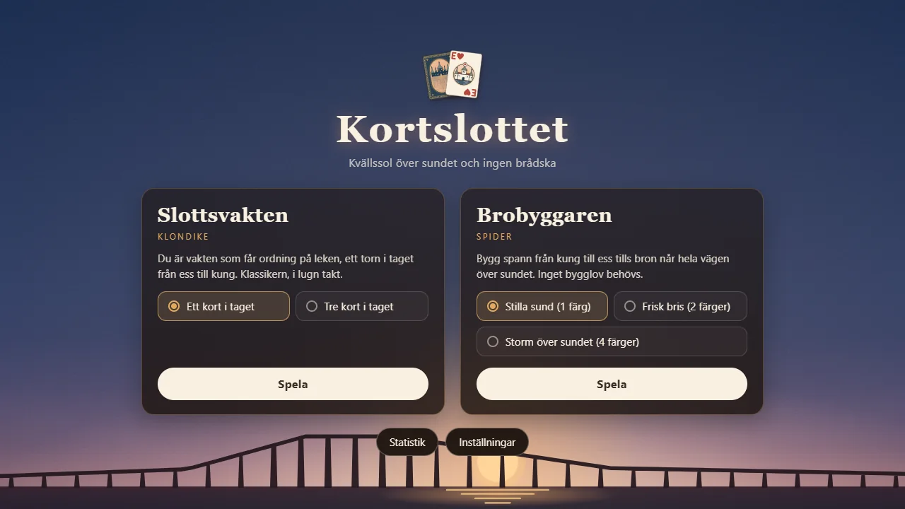 Startskärmen till Kortslottet med Ölandsbron och en sjunkande sol över Kalmarsund